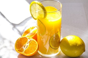 lemon-and-orange-sports-drinks lemon-and-orange-sports-drinks