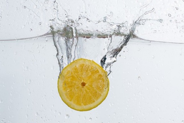 7 Benefits of Starting Your Day with Lemon Water - Limoneira